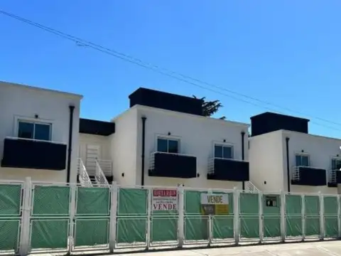 Dante Alighieri 2900, Piso 1