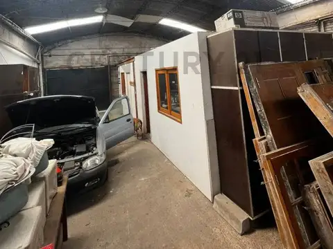 Galpon en Venta en Tolosa, USD 120.000