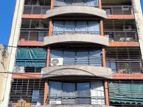 VENTA COCHERA BARRIO SUR