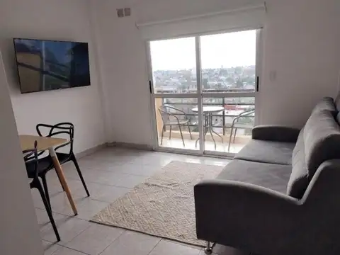 DEPARTAMENTO DE DOS AMB.  2 COCHERAS /BALCON AL CONTRAFRENTE