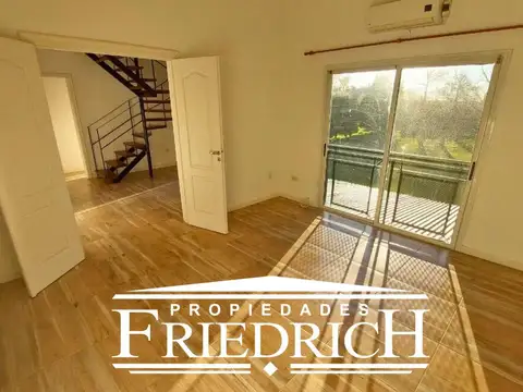 Casa 5 ambientes con 4 baños