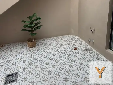 Depto Tipo Casa 4 ambientes con 3 baños