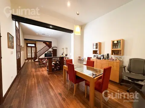 Casa 5 ambientes con 2 baños