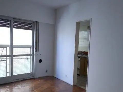 2 AMB COLEGIALES S/MUEBLES