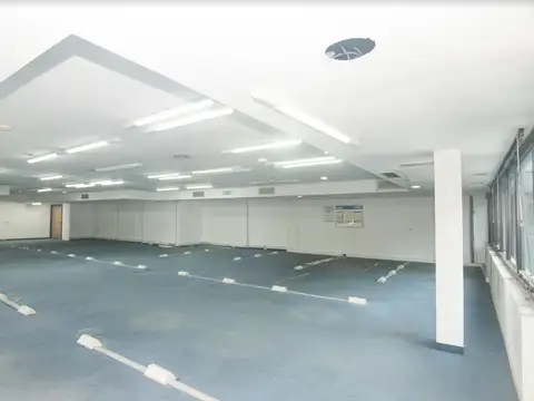 Oficina en emblemático edificio Word Trade Center EN ALQUILER