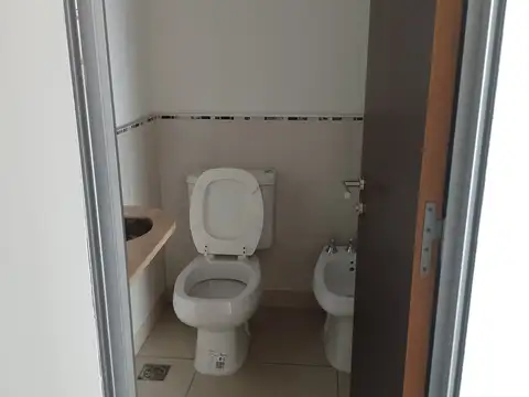 25 De Mayo 200, Piso 8