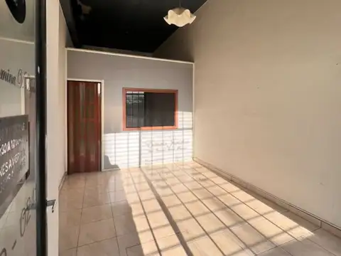 Local en Alquiler en José León Suárez, $ 420.000