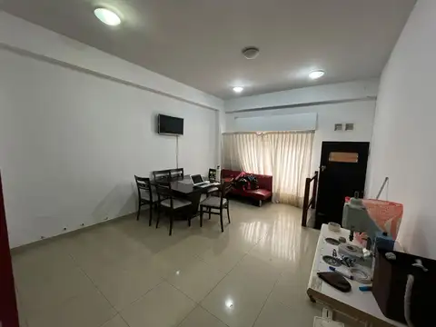Depto Tipo Casa en Venta al Este
