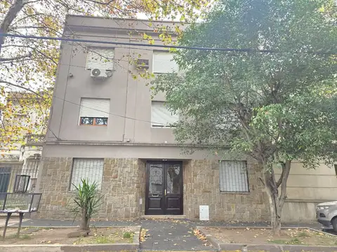 DEPTO EN VENTA EN BANFIELD 2 AMBIENTES, MUY LUMINOSO