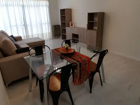 Santiago del Estero 2100, Piso 4