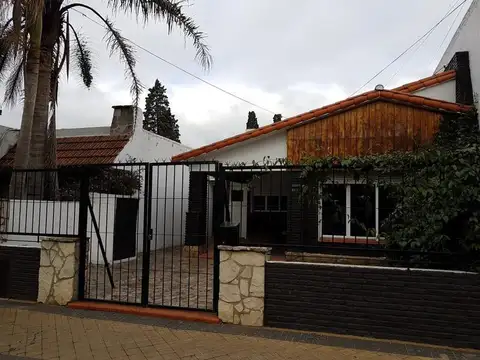 Venta Apto Credito Casa zona comercial  Fisherton -  Av. Eva Peron Rosario Inversión Locales