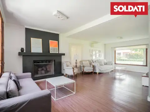 Casa 5 ambientes con 2 baños