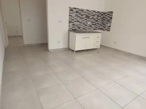 Depto Tipo Casa en Alquiler de 2 ambientes