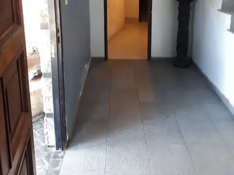 Casa 6 ambientes con 4 baños