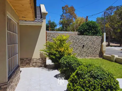 CASA APTA ACREDITO - CENTENARIO