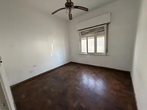 Depto Tipo Casa en Venta 70 años