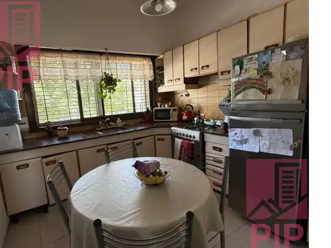 Depto Tipo Casa 4 ambientes con 2 baños