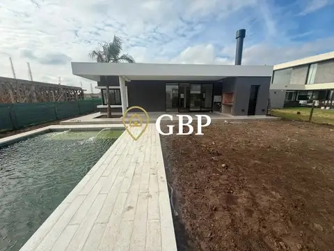 Casa 4 ambientes con 4 baños