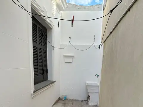 Depto Tipo Casa 2 ambientes con 1 baño