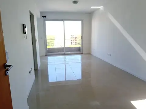 GUEVARA 400, Piso 10