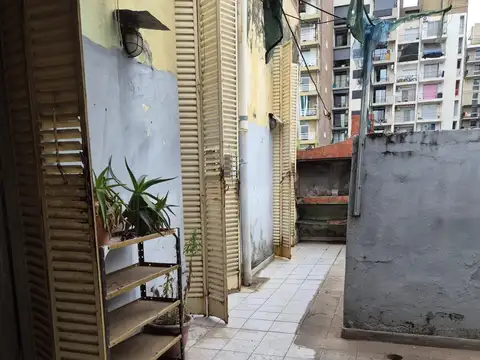 Depto Tipo Casa 6 ambientes con 1 baño