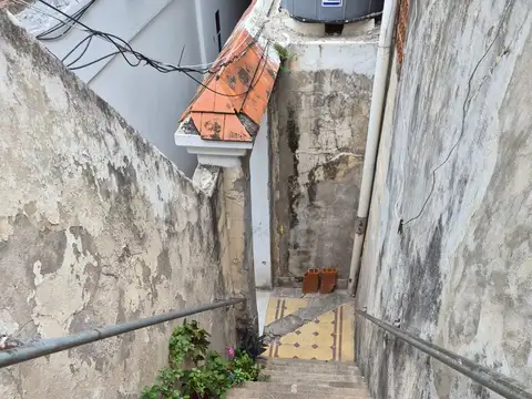 Depto Tipo Casa en Venta de 6 ambientes