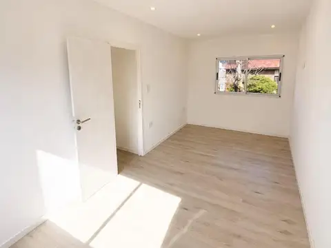 Depto Tipo Casa en Venta de 4 ambientes