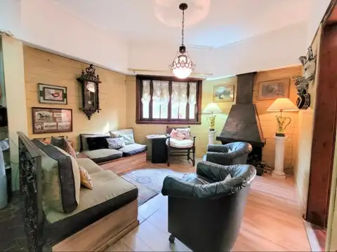 Depto Tipo Casa 4 ambientes con 2 baños