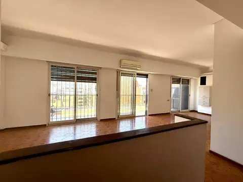 Departamento 5 ambientes con 2 baños