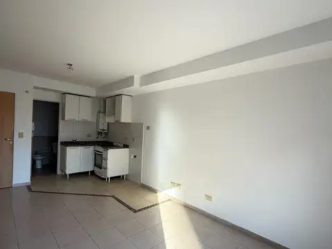 Departamento en Alquiler en Abasto, $ 350.000