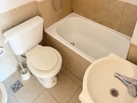 Venta Monoambiente por escalera