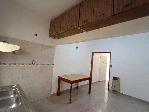 Depto Tipo Casa en Venta 50 años
