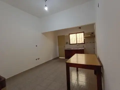 Depto Tipo Casa en Venta en Lanus Este, USD 65.000