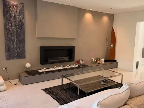 Casa en Venta en La Caballeriza, USD 350.000