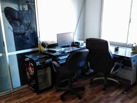 VENTA EN BLOCK - 6 DEPARTAMENTOS + GALPON