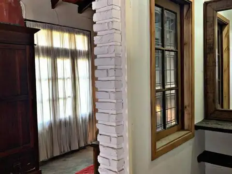 Casa 2 ambientes con 2 baños
