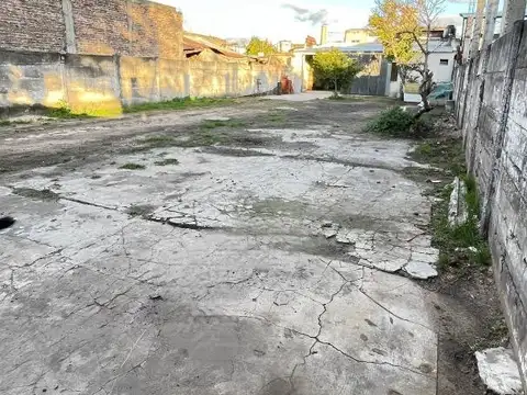 Avenida Lacaze (ruta 4 Claypole) A Metros De Av 24 6400