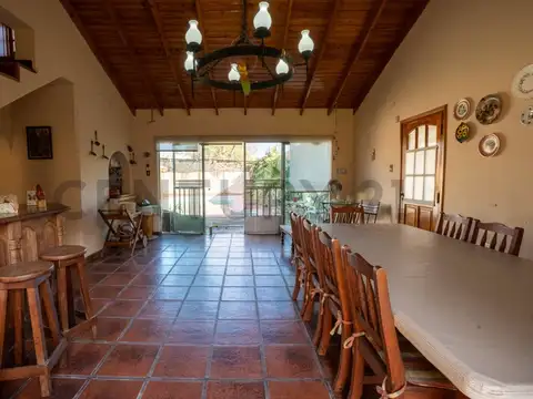 Casa en Venta con 1 cochera