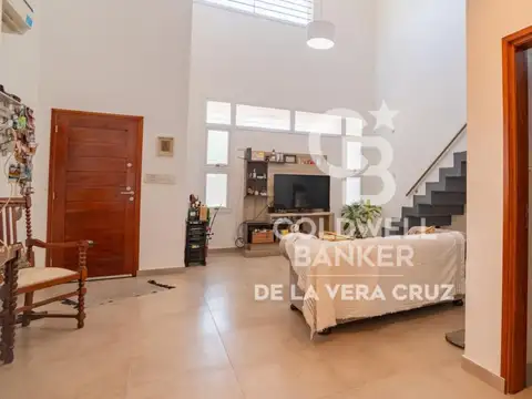 Casa 3 ambientes con 2 baños