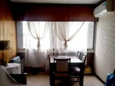 Impecable departamento de 4 ambientes Ed 45 6To. "D" Bo. Gr Oportunidad. lo ve y lo RESERVA. UNICO.