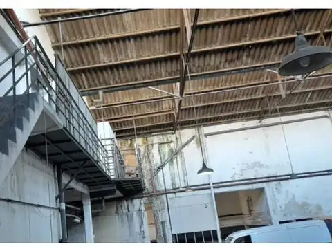 Av Juan Bautista de  La Salle , Piso 2