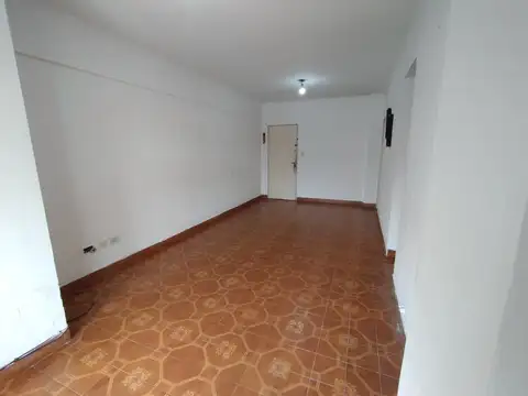 Departamento en Alquiler en Lanús Este, $ 650.000