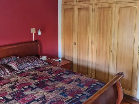 Departamento de tres dormitorios en zona Centro