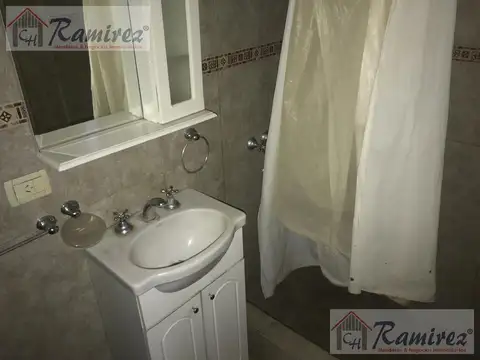 Casa En Venta 3 Amb. y Local - General Rodriguez