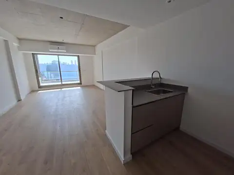 Departamento en Alquiler en Coghlan, $ 850.000