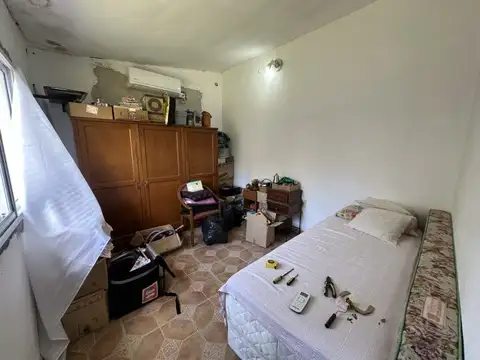 CASA QUINTA DE 1.594 M² CON PILETA Y QUINCHO – LOS OMBÚES, F. VARELA