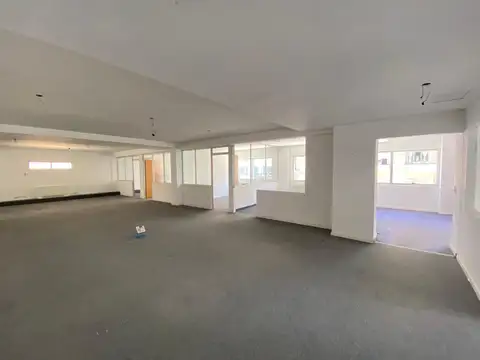 Alquiler de piso completo de oficinas en San Nicolas