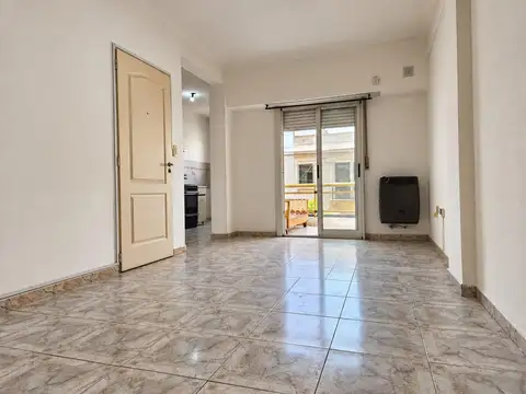 Semipiso con cochera, dos dormitorios 45 (11 y 12)