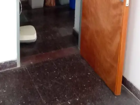 3 de Febrero  al 2900,  departamento 2 dormitorios, externo, excelente estado