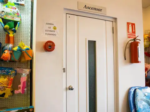 Local en Venta 15 años